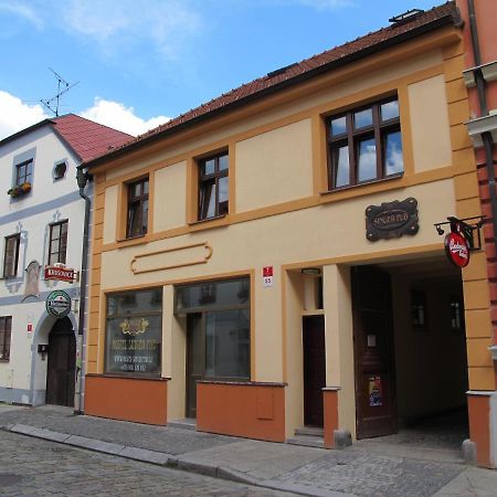 Hostel Singer Pub Ceske Budejovice Esterno foto